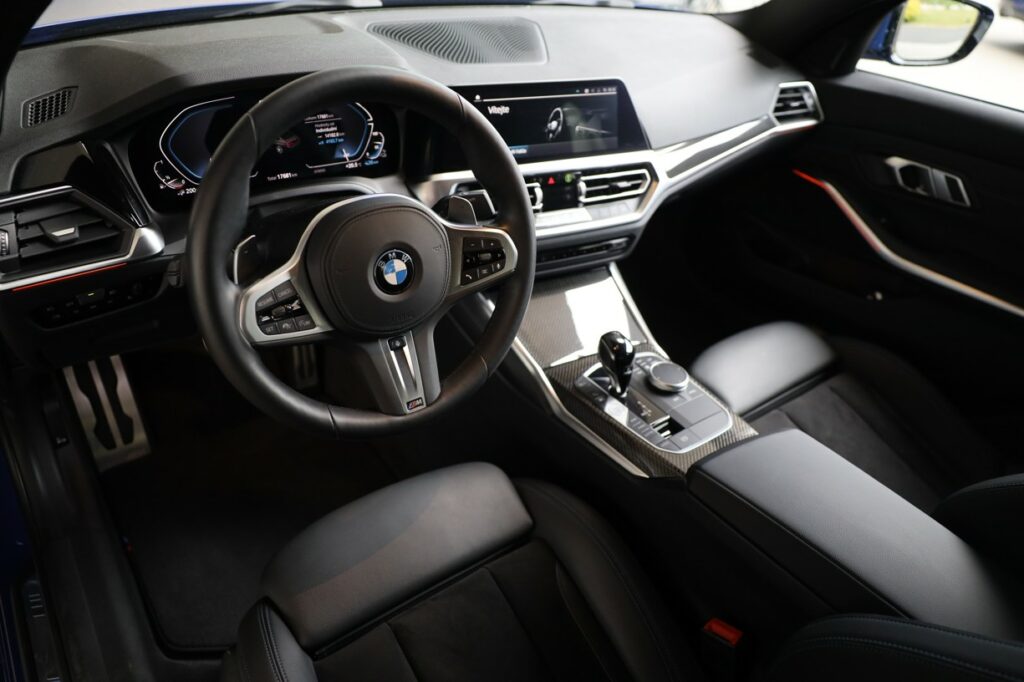 BMW 330e xDrive