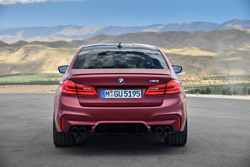 BMW M5 (F90)