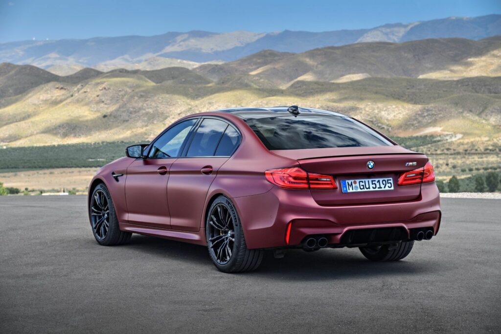 BMW M5 (F90)