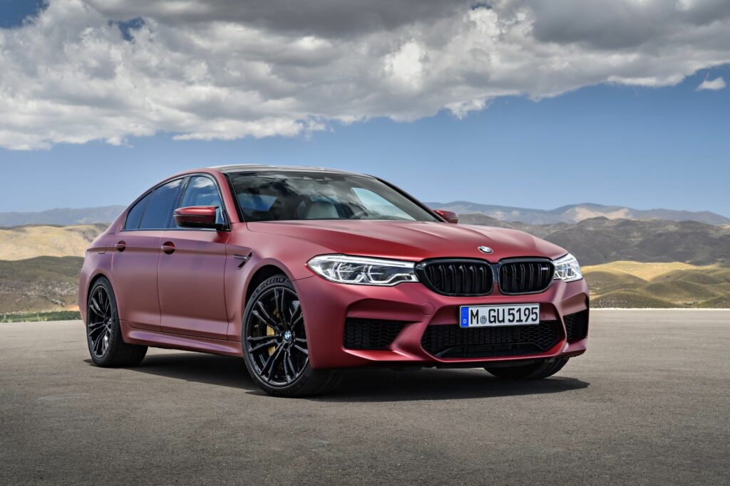 BMW M5 (F90)