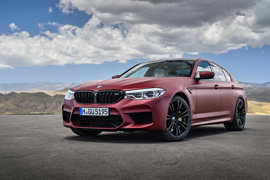 BMW M5 (F90)