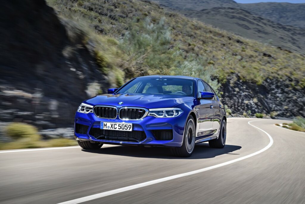 BMW M5 (F90)