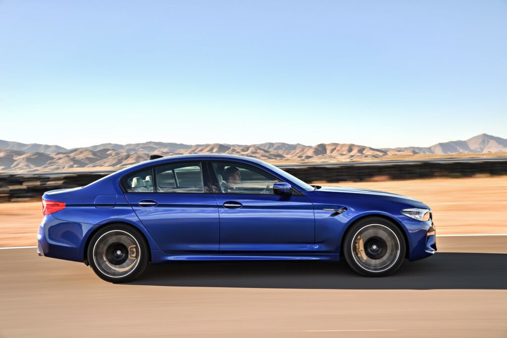 BMW M5 (F90)