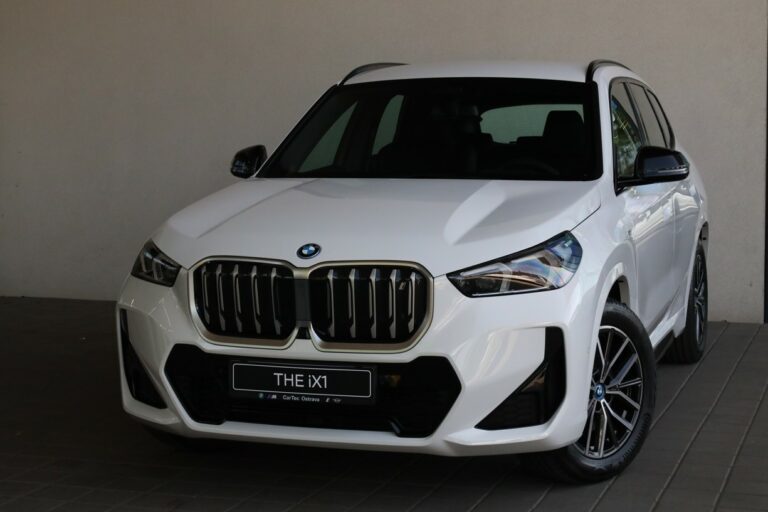 BMW iX1 xDrive30