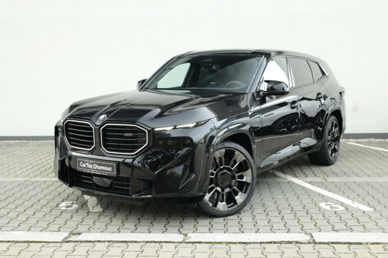 BMW XM