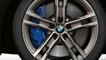 2NH | M sportovní brzdy s modrými třmeny