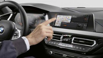 6U8 | BMW Gesture Control