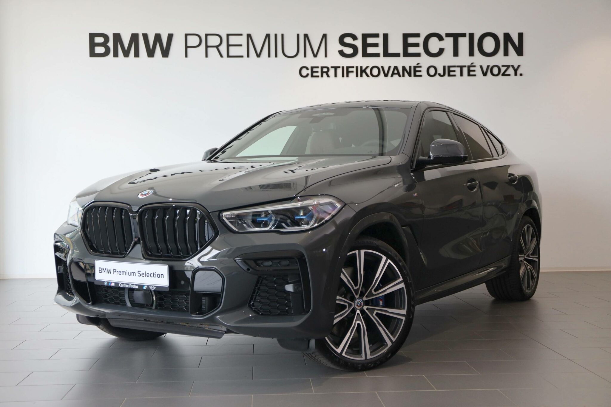 BMW X6 M50i