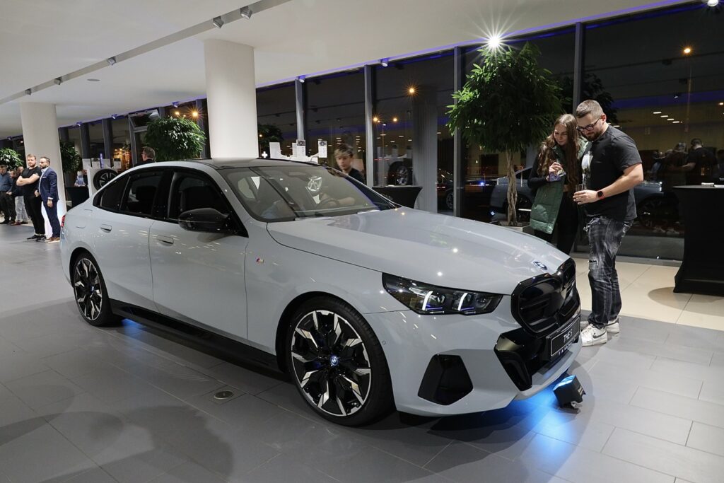 NOVÉ BMW ŘADY 5 ODHALENO | OSTRAVA