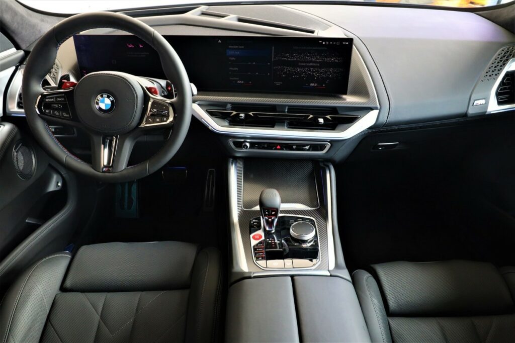 BMW XM