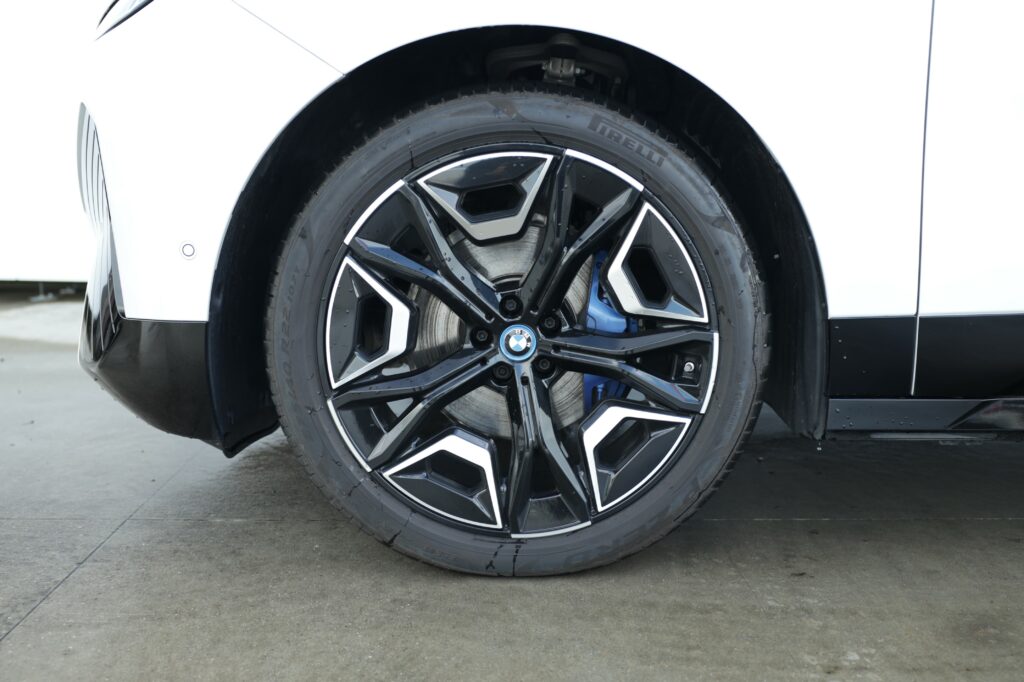 BMW iX xDrive50