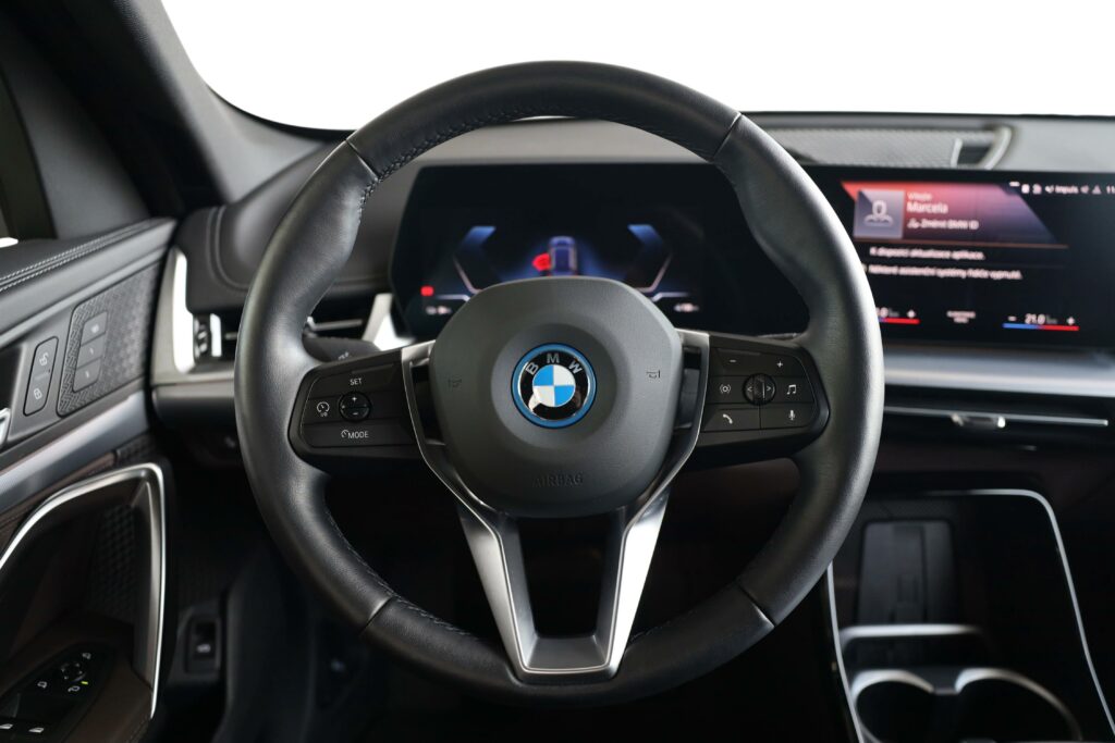 BMW iX1 xDrive30