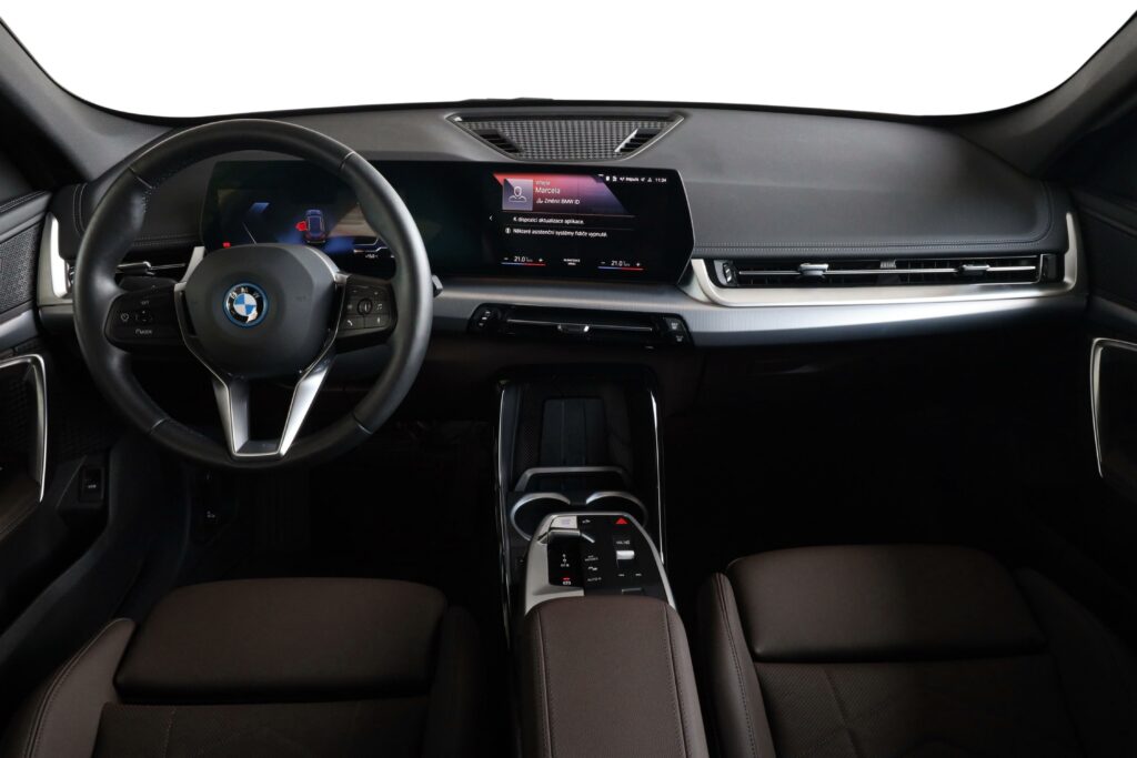 BMW iX1 xDrive30