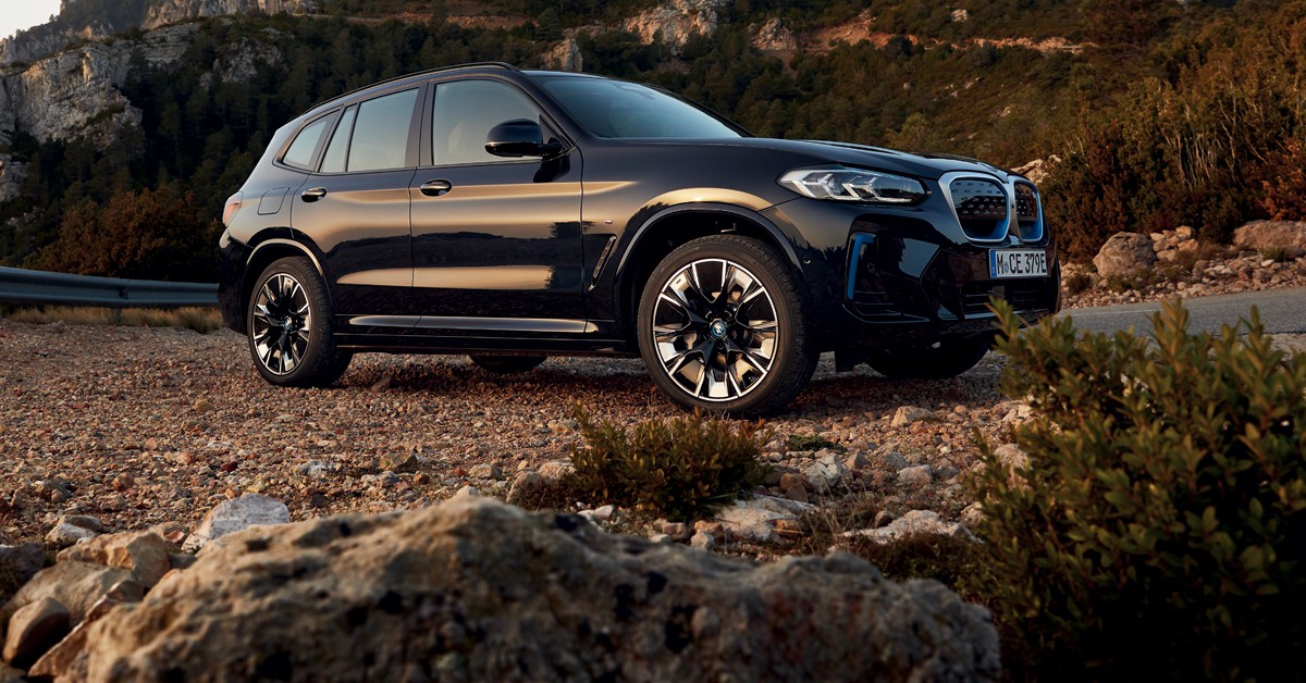 ÚVĚR SELECT BMW iX3 OD 20 990 KČ MĚSÍČNĚ