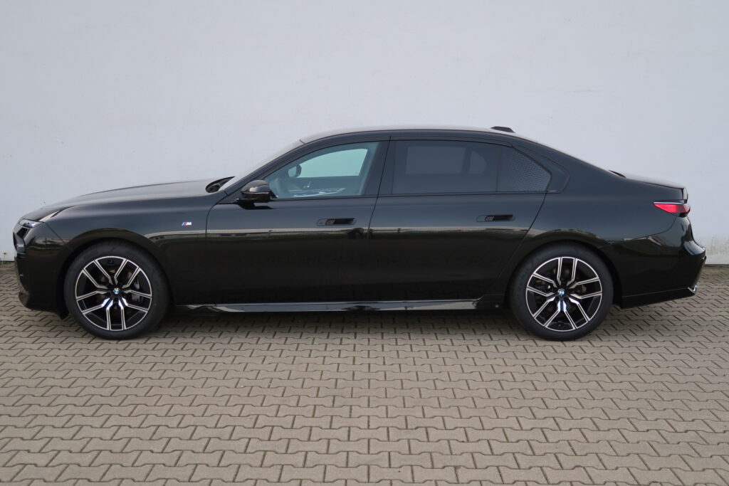 BMW 740d xDrive Sedan