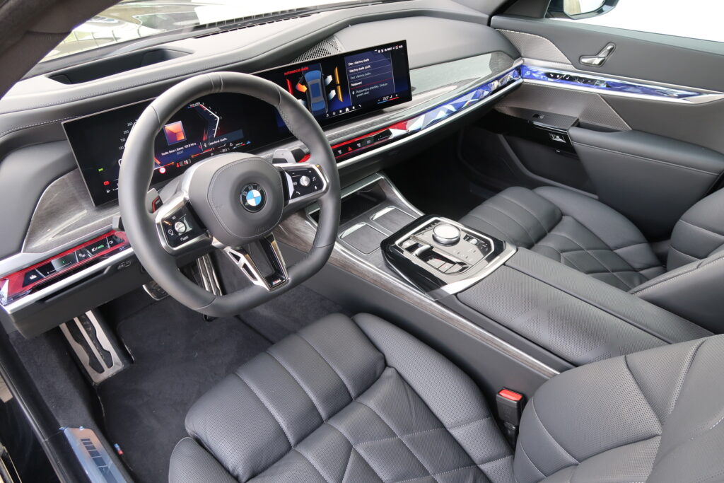 BMW 740d xDrive Sedan
