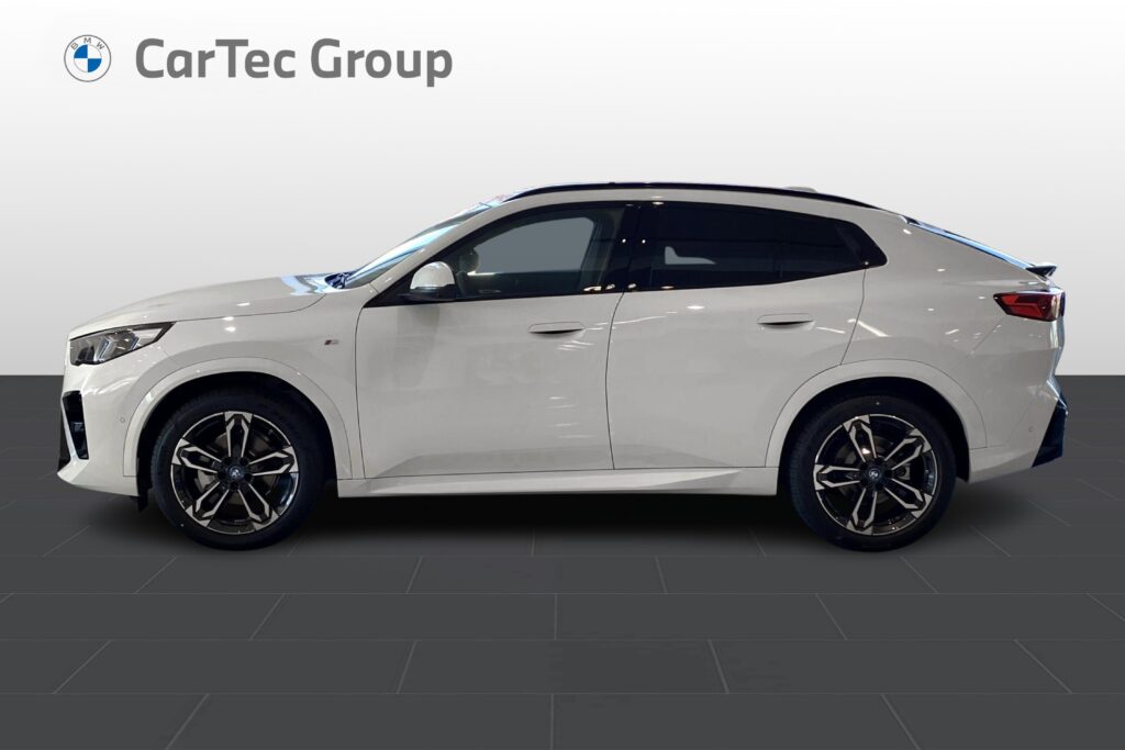 BMW iX2 eDrive20