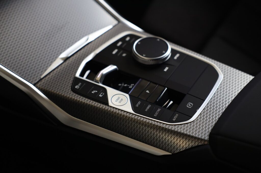 BMW 330e xDrive Touring