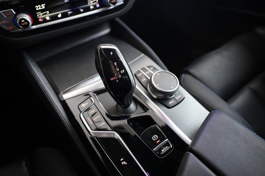 BMW M550i xDrive