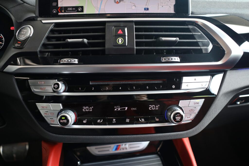 BMW X4 M40i