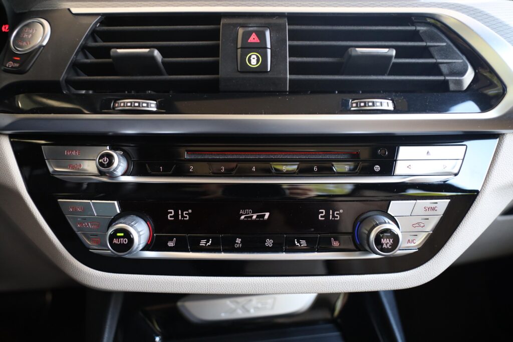BMW X3 xDrive30i