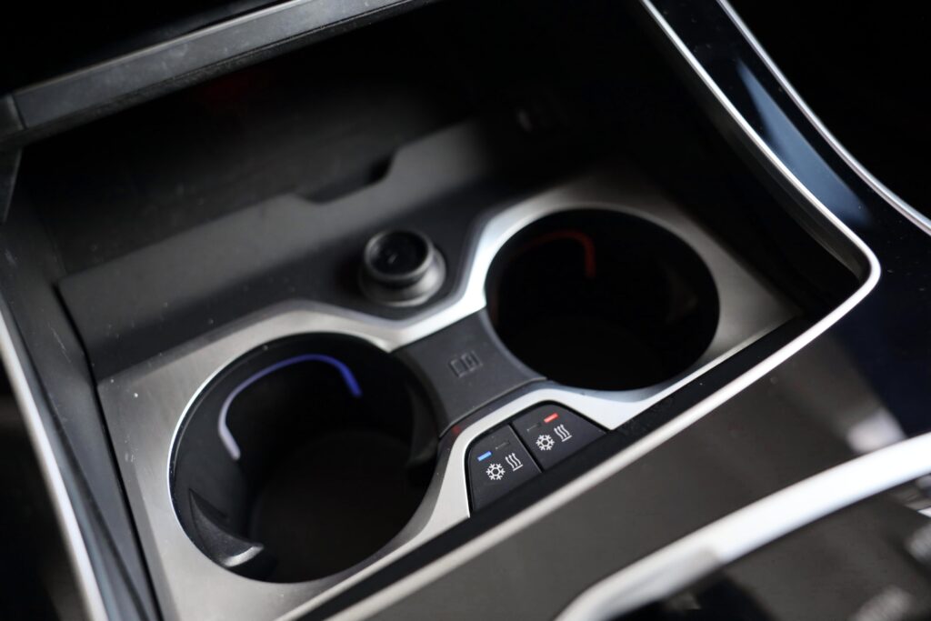 BMW X5 M60i