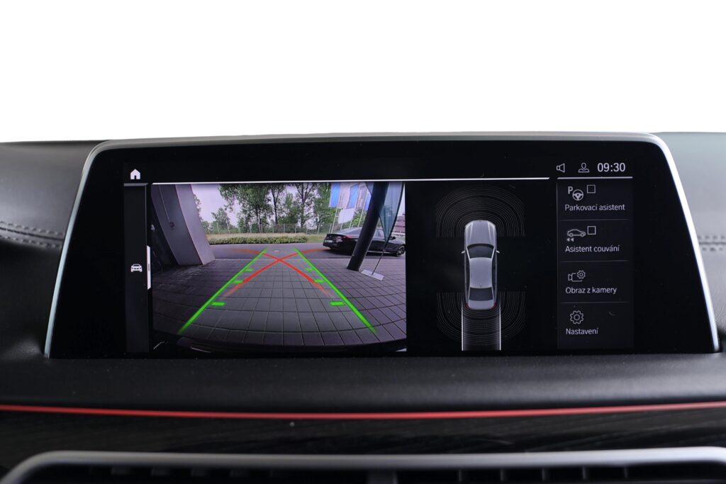 BMW 750i xDrive