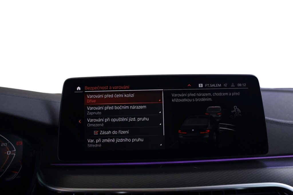 BMW M550i xDrive