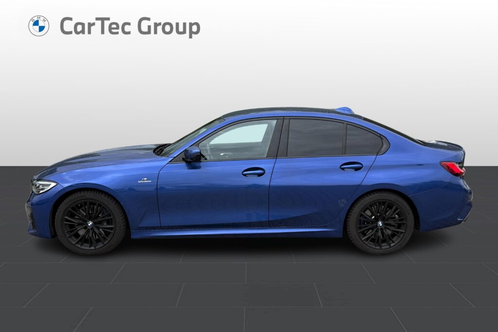 BMW 330i xDrive