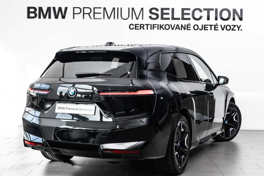 BMW iX xDrive40