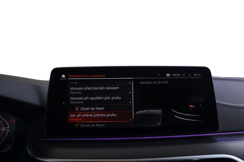 BMW M550i xDrive