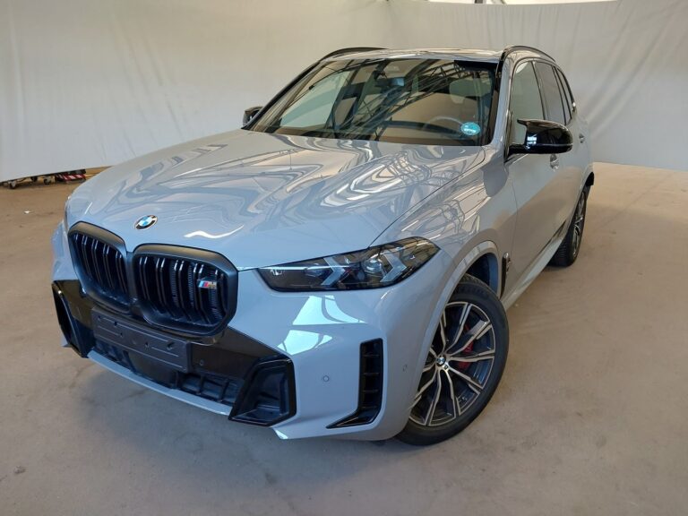 BMW X5 M60i