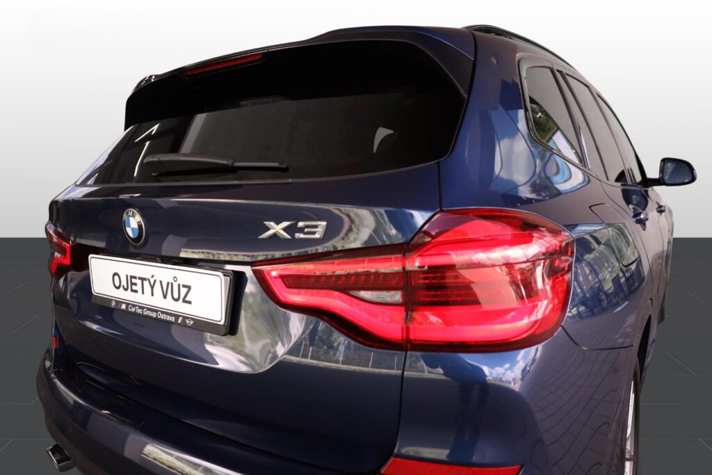 BMW X3 xDrive30i