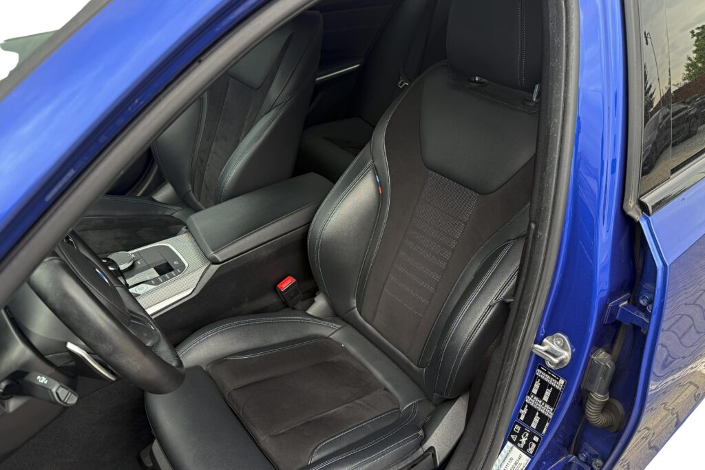 BMW 330i xDrive