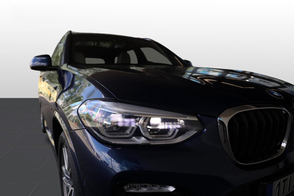 BMW X3 xDrive30i