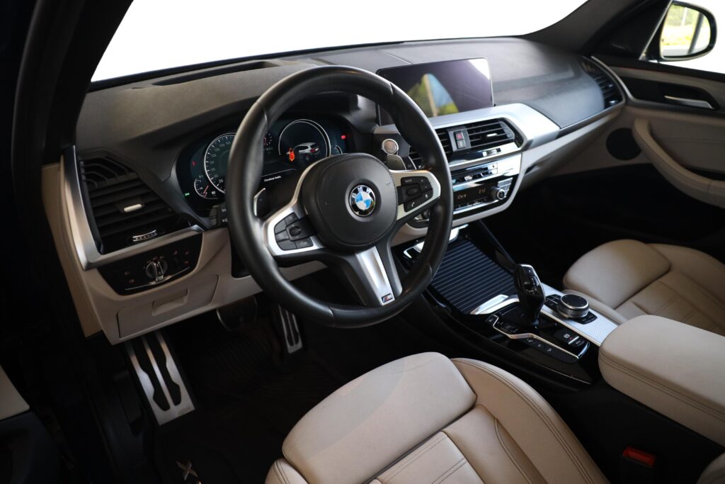 BMW X3 xDrive30i