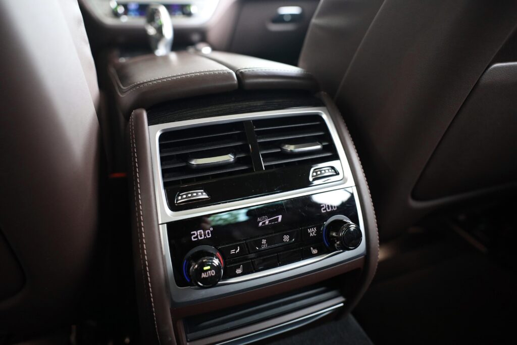 BMW 750i xDrive