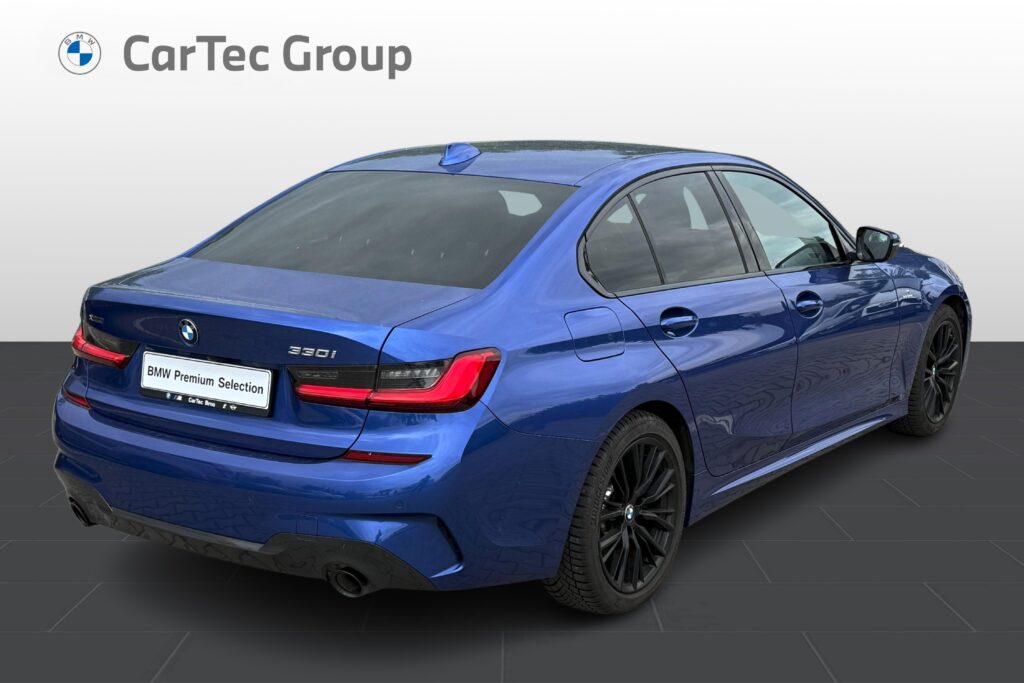 BMW 330i xDrive