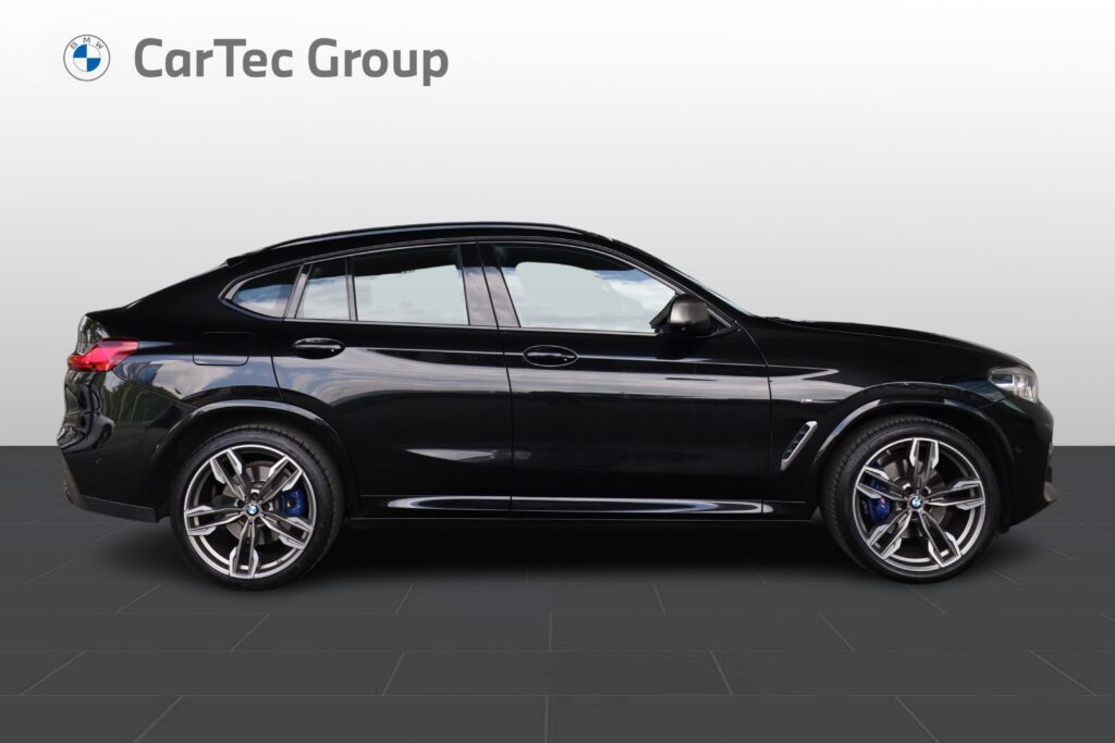 BMW X4 M40i