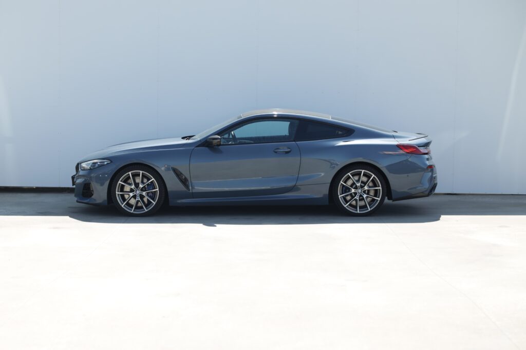 BMW M850i xDrive Coupe