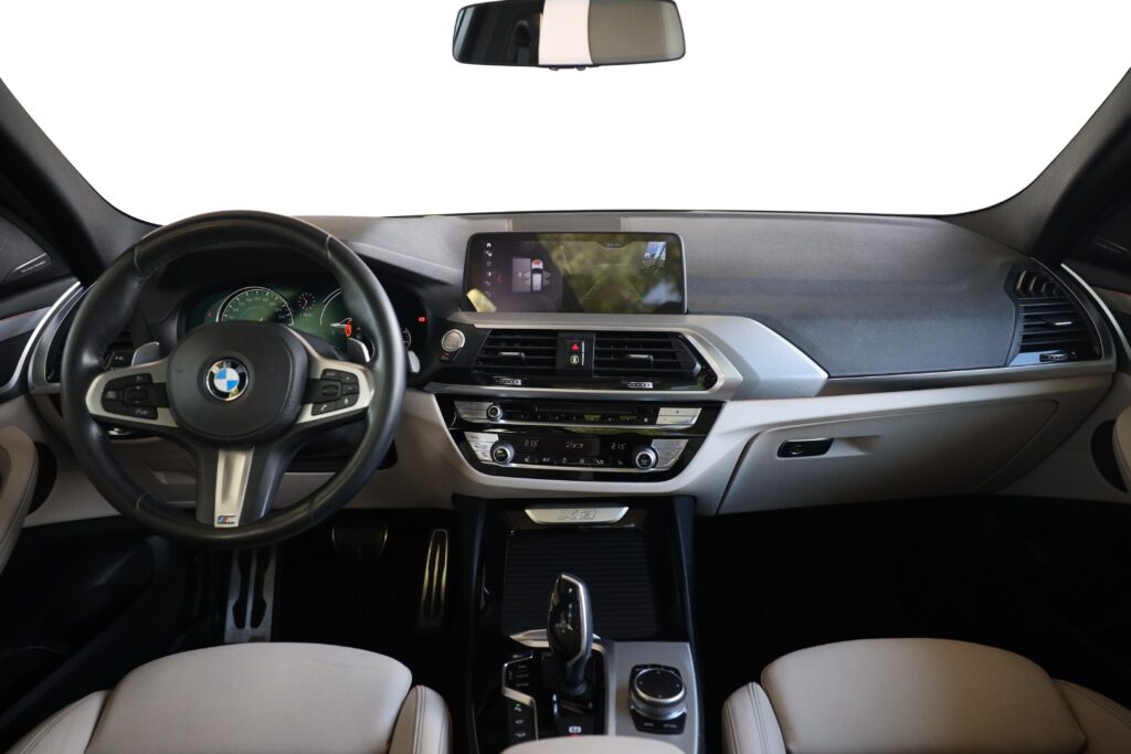 BMW X3 xDrive30i