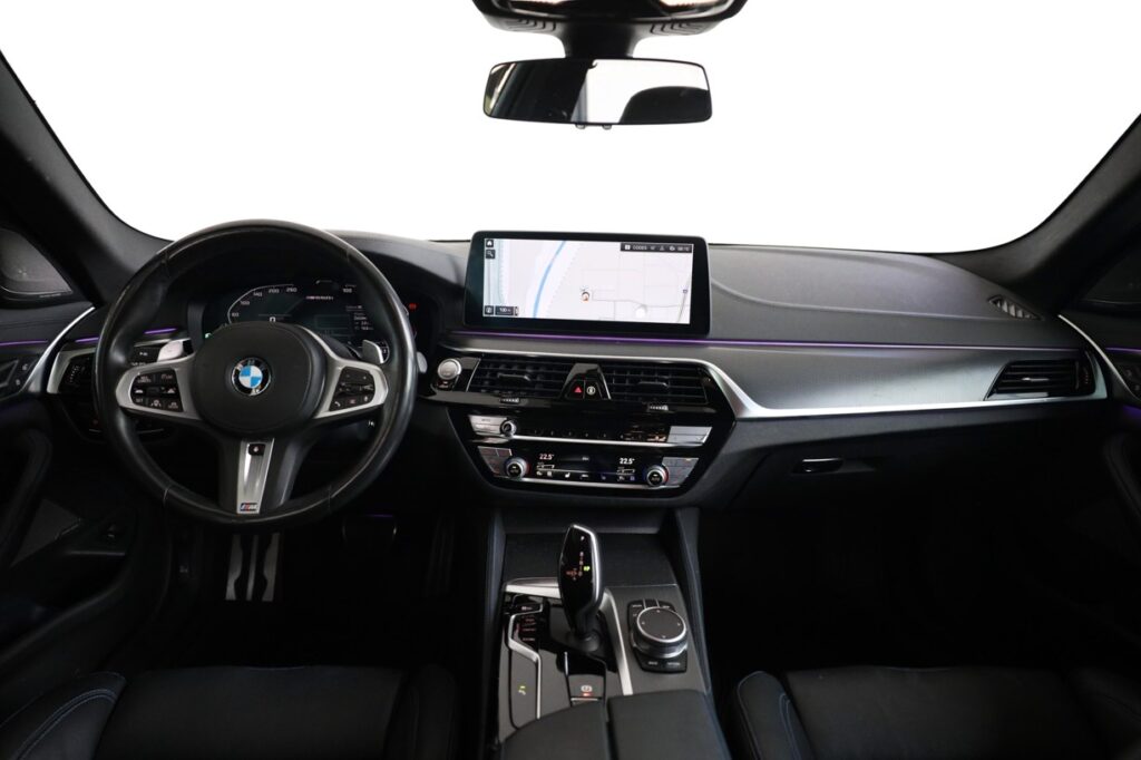 BMW M550i xDrive