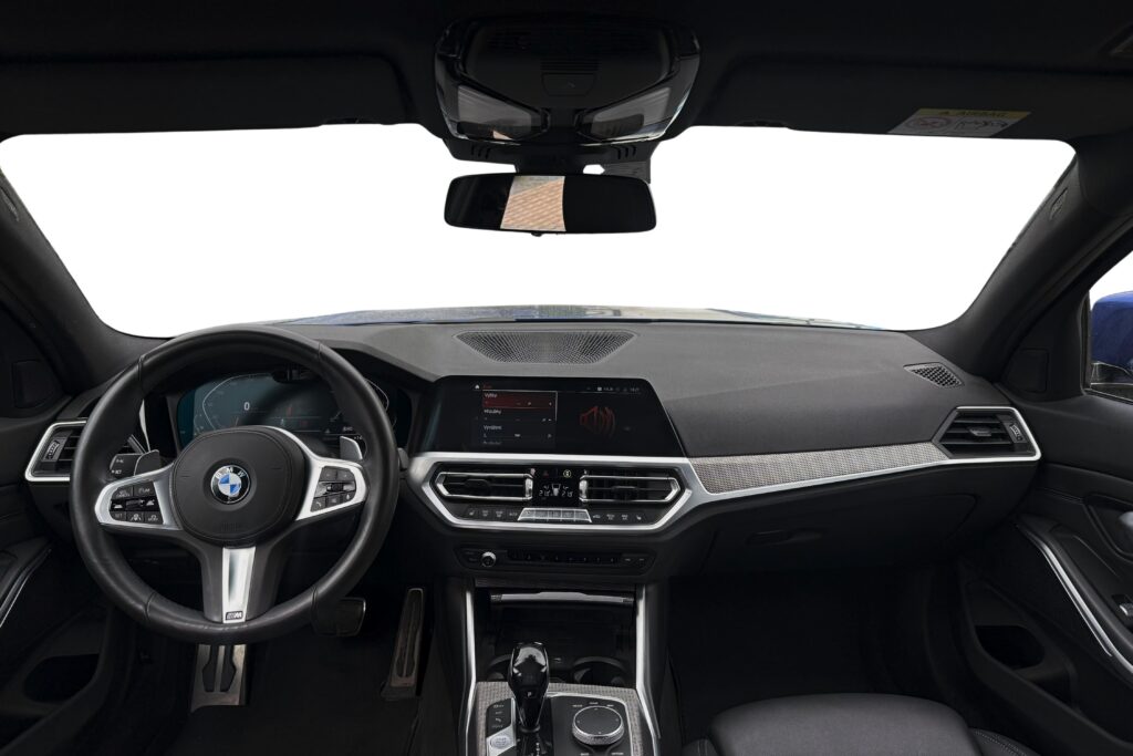 BMW 330i xDrive