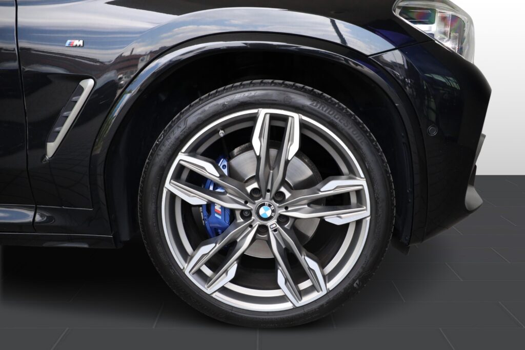 BMW X4 M40i