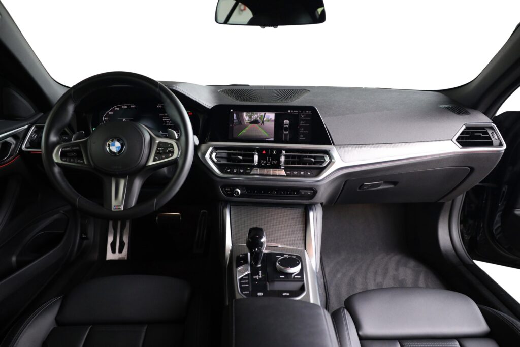 BMW M440i xDrive Convertible