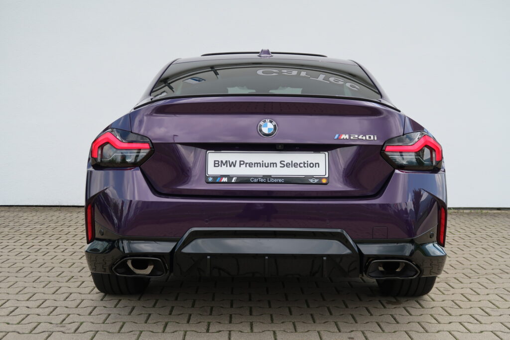 BMW M240i xDrive Coupé