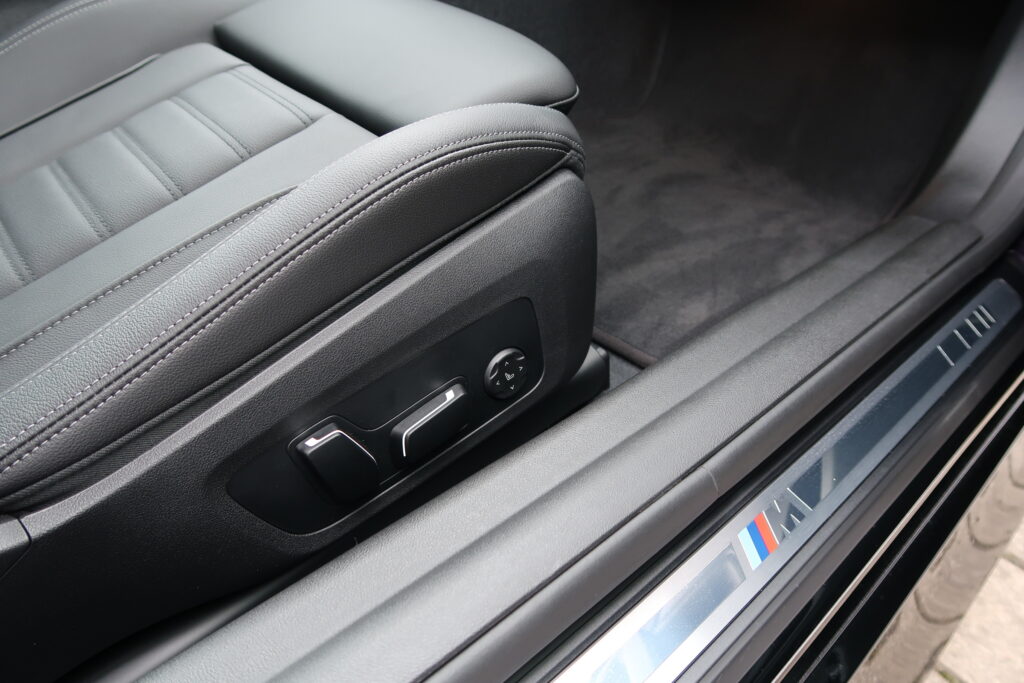 BMW M240i xDrive Coupé