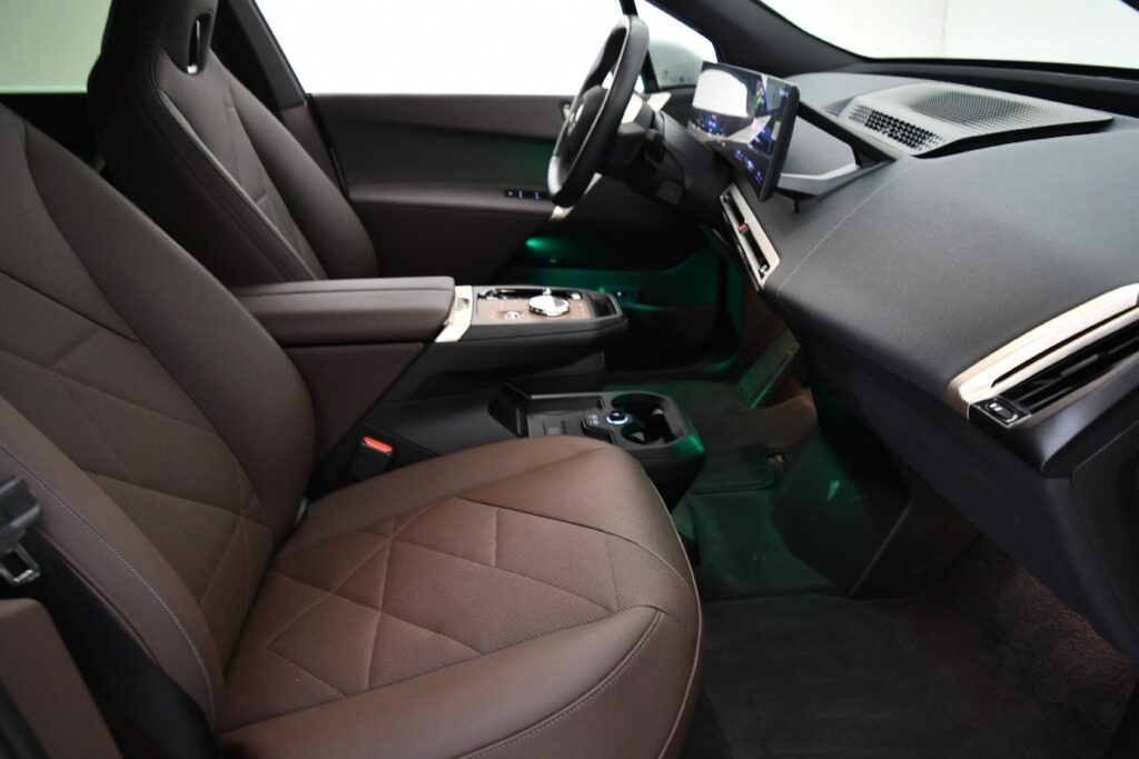 BMW iX xDrive40