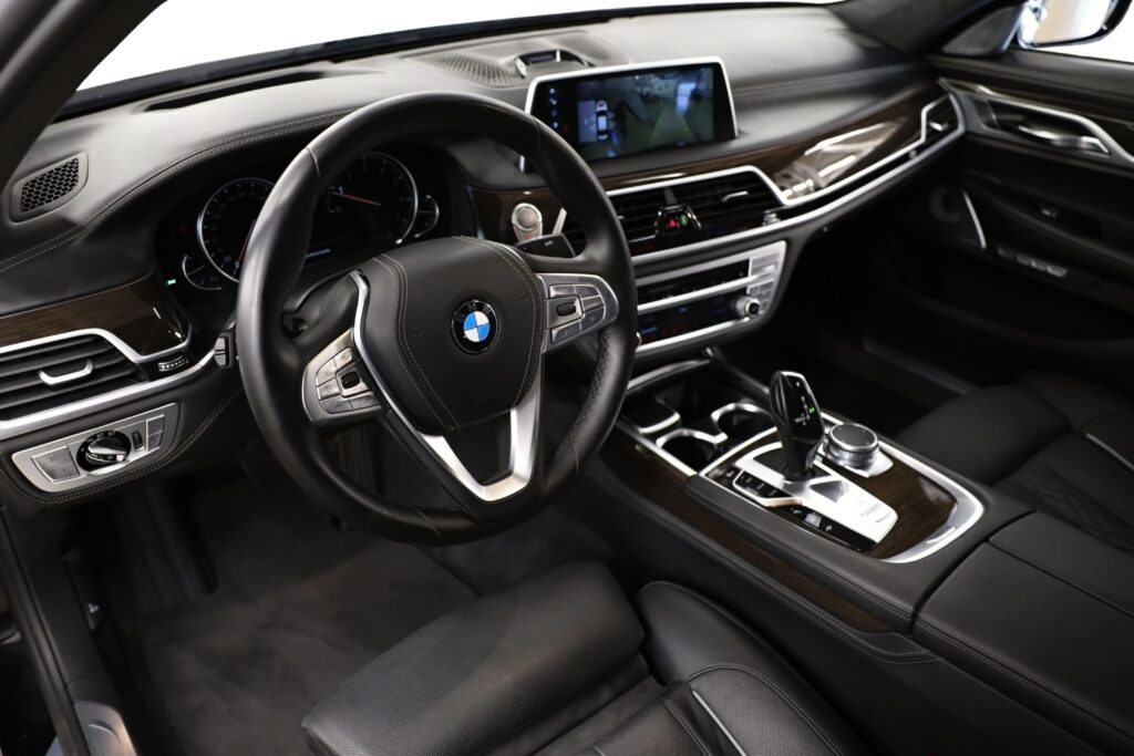 BMW 750Li xDrive