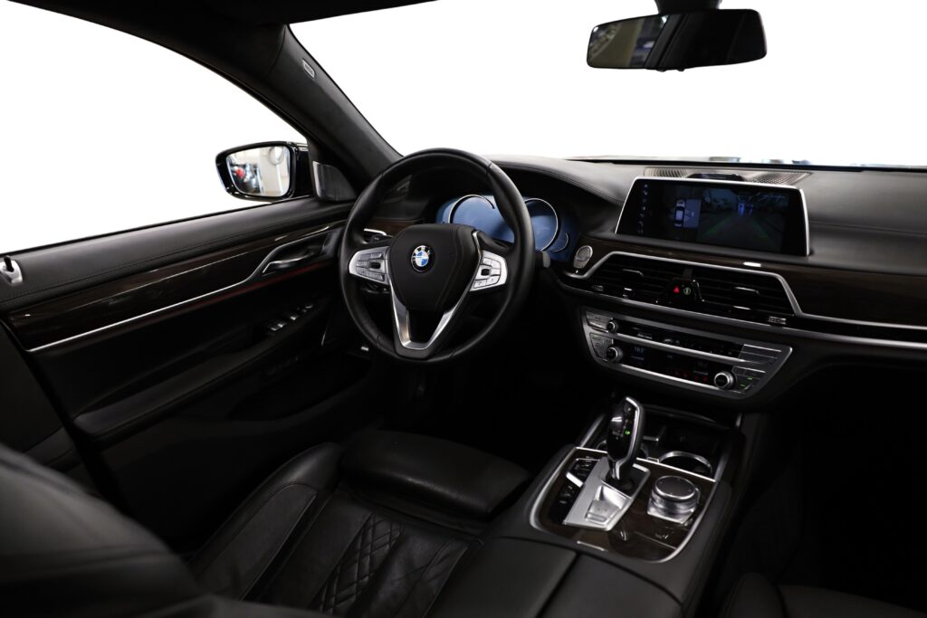 BMW 750Li xDrive